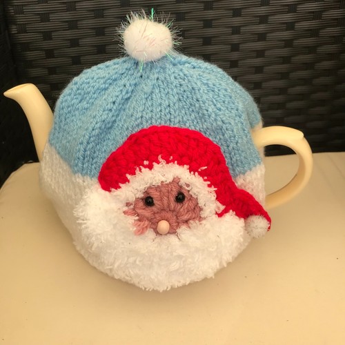 Hand knitted ssanta father - hand,
