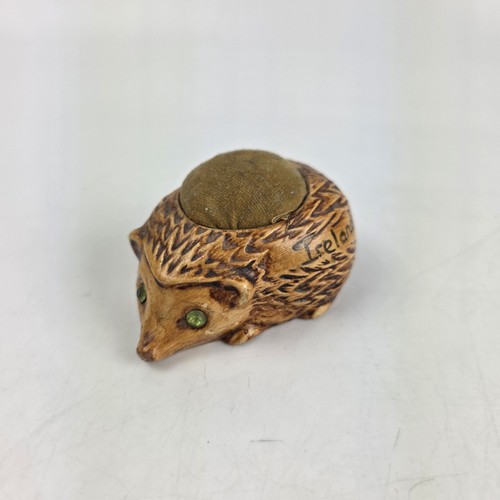 Vintage mano crafts made - crafts,