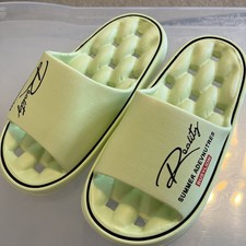 Reality Sliders Size 5/6 Uk