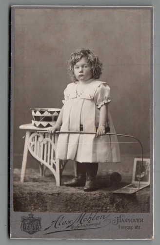 Cdv photo girl with - cdv,