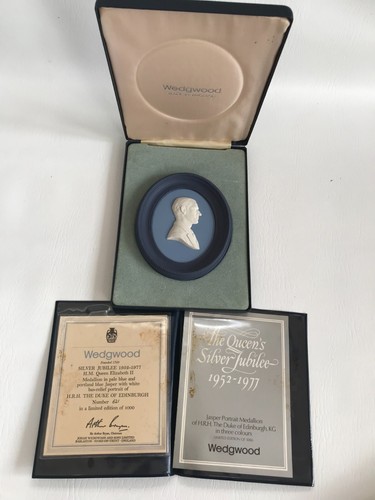 Wedgwood tri coloured - wedgwood, tri-coloured