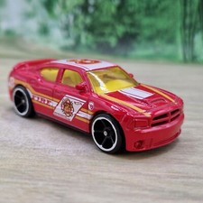 Hot Wheels Dodge Charger SRT8 Diecast Scale Model 1:64 (49) Ex. Condition