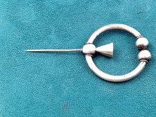 830 Silver Scottish Cloak Pin