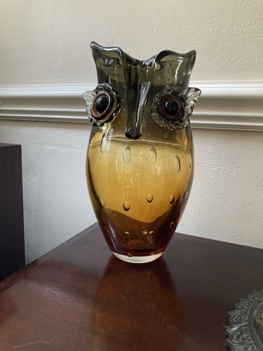 Large vintage glass owl - large,