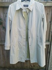 Four Seasons Women's Raincoat