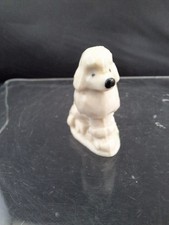 Vintage Wade Whimsie POODLE DOG - Red Rose Tea Canada 1967 - 73 Figurine