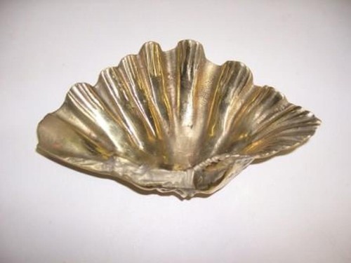 Brass clam shell trinket - shell,