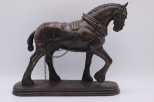 🐴 Bronze-Finish Resin Draft Horse Sculpture – Decorative Figurine (Faulted)