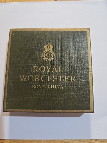 Royal worcester bone - royal,