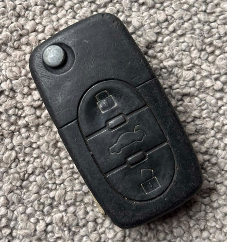 Genuine audi button - audi, remote