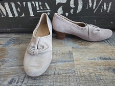 Hotter Donna Vintage 1940s