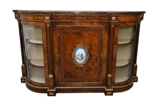 Superb quality burr walnut - quality,