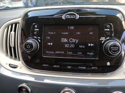 Fiat 500 stereo mradio head - 500,