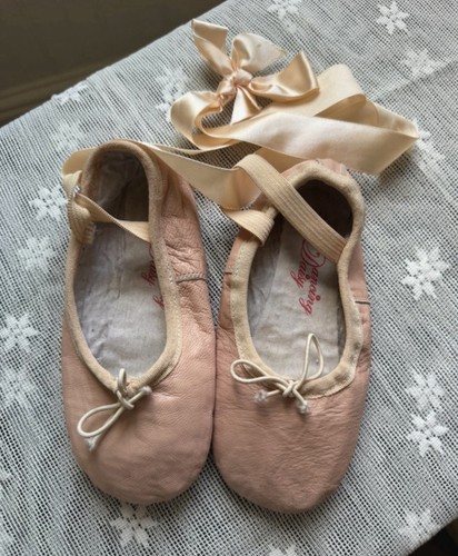 Vintage pair pink - ballet, shoes