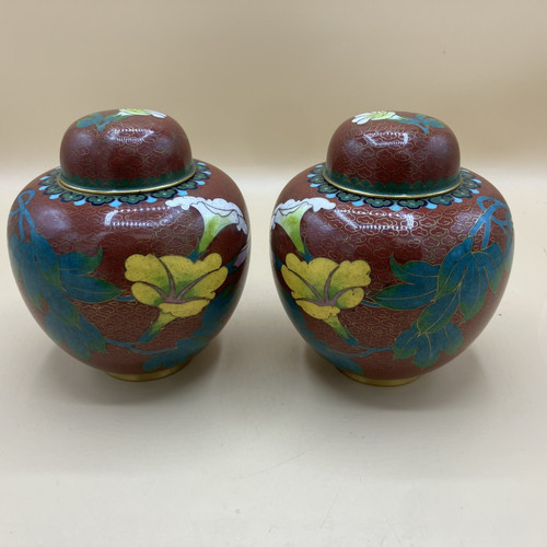 Matching pair chinese - of,