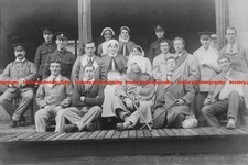 F024132 Wounded soldiers in hospital with nurses GB 1915 WW1 York and Lancaster