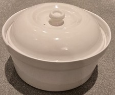Rayware Oven Proof Casserole Dish with Lid White