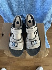 Merrell Men’s Kanuna III Classic Taupe Walking Shoes/Sandals Size 7 New With Box