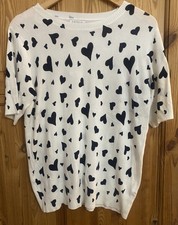 Size 16, 14. Womens Matalan Black & white Smart Top. Short sleeve sweater. Heart