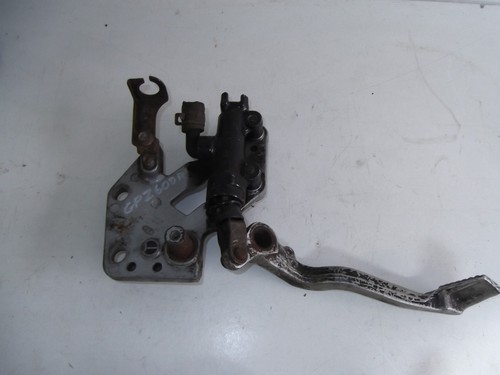 Kawasaki gpz600 rear brake - kawasaki,