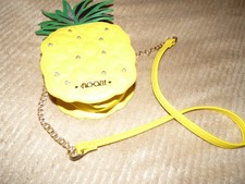 LOVELY PINEAPPLE SHOULDER BAG