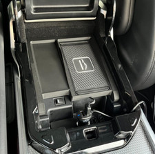 Wireless phone charging tray