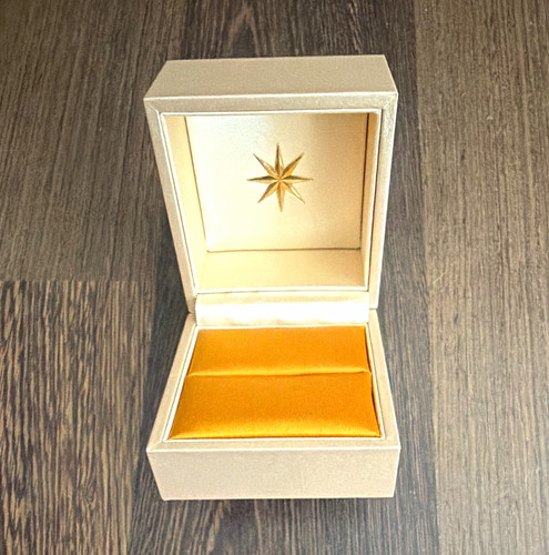Bvlgari beige gold - beige/gold, square