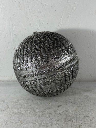 Decorative silver metal - silver,
