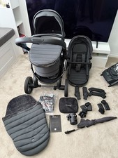 iCandy Peach 7 Double Pram Bundle In Truffle With isofix Base