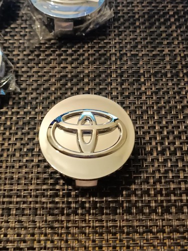 Toyota alloy wheel centre - toyota,