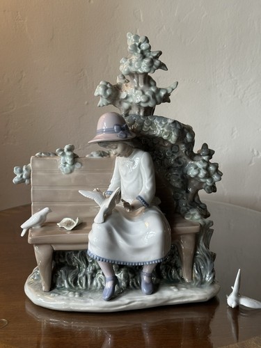 Large lladro nao - 14”,