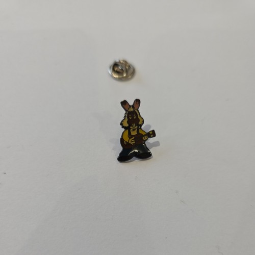 The magic roundabout lapel - roundabout, pin