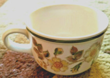 ST MICHAEL AUTUMN LEAVES CUP Made in England Limited Edition 1418/3820 Pottery