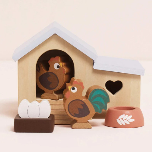 Toy van chicken coop - le,