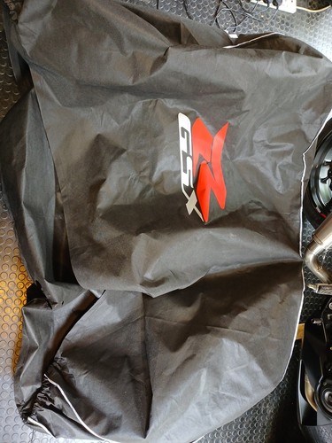 Suzuki gsxr 1000 indoor - gsxr,