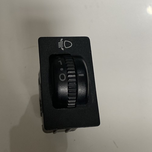 Toyota avensis headlight level - toyota,