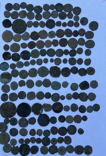 Uncleaned roman coin lot 150 - uncleaned,