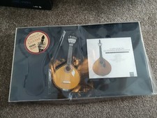 Miniature + CD PORTUGUESE GUITAR Fado Icon 