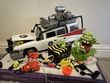 THE REAL GHOSTBUSTERS ECTO 1 SLIMER AND GHOST TRAP PLUS ACCESSORIES BUNDLE