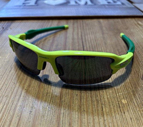 Oakley flak jacket - oakley,