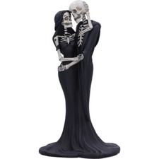 Eternal Embrace Gothic