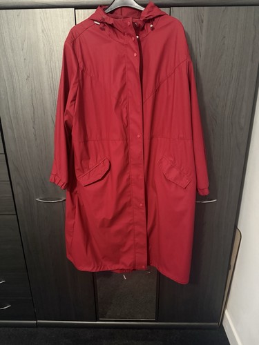 Red rain coat size from - 24,