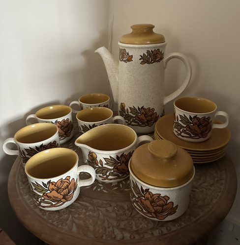 Royal worcester palissy floral - royal,