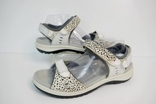 NEW HOTTER WALK 11