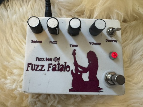 Fuzz box girl fatale - fuzz,