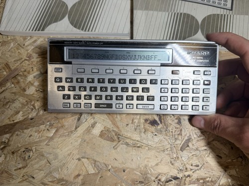 Sharp 1500a pocket computer - pc-1500a,