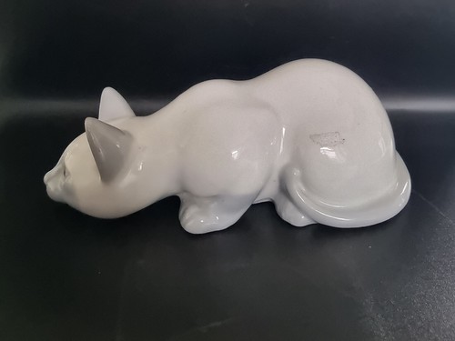 Ceramic cat - jk,
