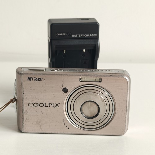 Nikon coolpix s520 8mp digital - s520,