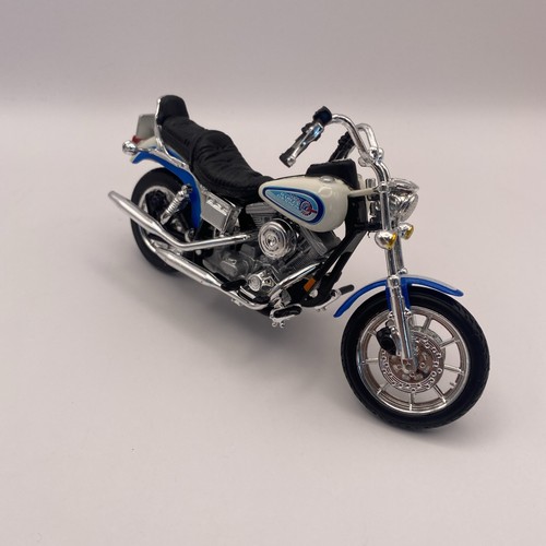 New maisto classic - new, 1/18