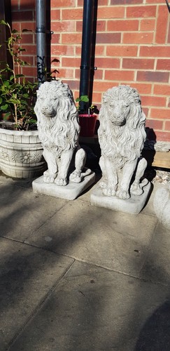 Large pair stone lion garden - large,